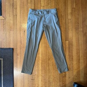 Lululemon ABC pants - Classic Fit
